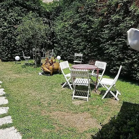 Sleeps 6 Finale Ligure