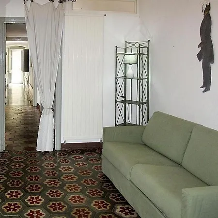 Appartement Sleeps 6 Finale Ligure